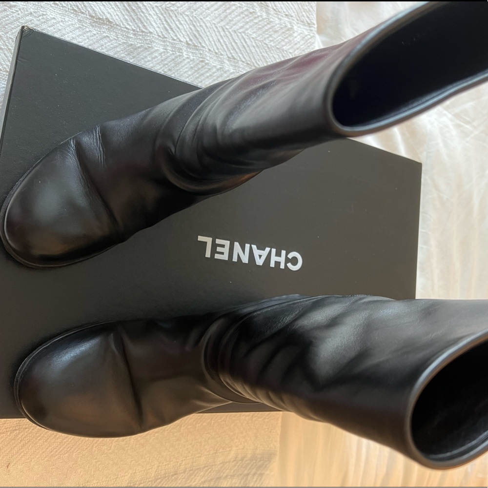 CHANEL Black Leather Mid-Calf Fold-Over Ankle Boots - Picture 2 of 13